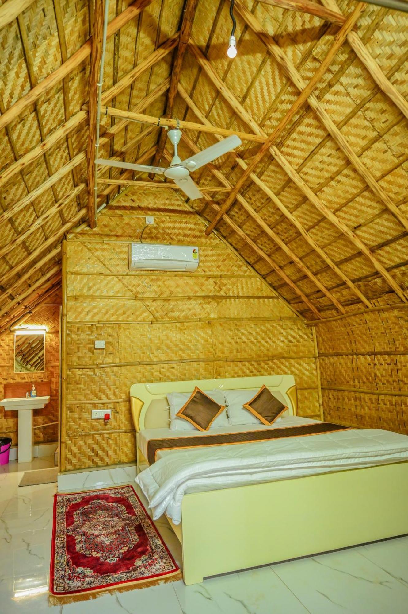 Hotel Tamarind Tree Way Side Amenities Hospet Zewnętrze zdjęcie
