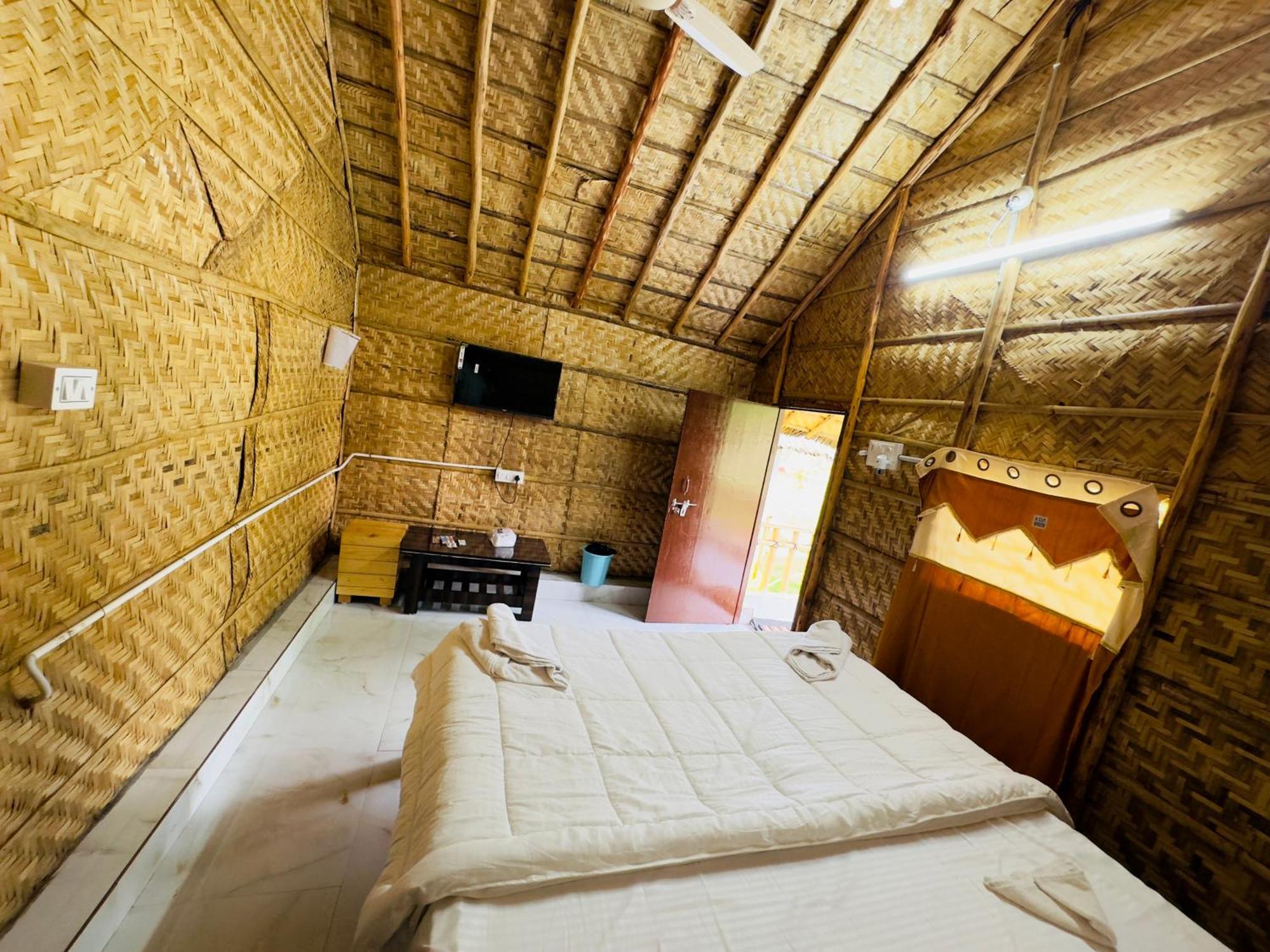 Hotel Tamarind Tree Way Side Amenities Hospet Zewnętrze zdjęcie