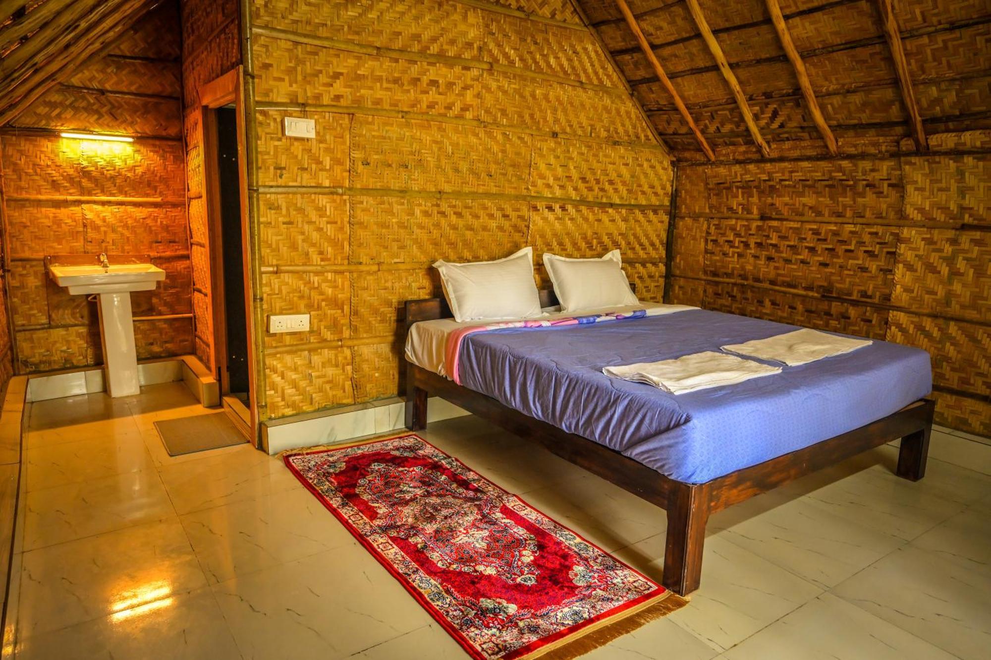 Hotel Tamarind Tree Way Side Amenities Hospet Zewnętrze zdjęcie